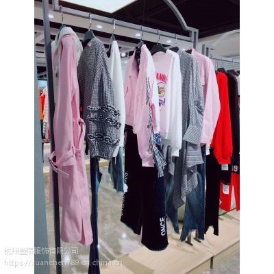 南京沙河服裝批發(fā)市場中的品牌折扣新星 Fxn菲想妮女裝奧特萊斯